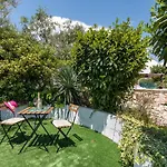 Villa Holiday Split